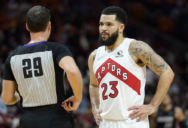 的比赛中依 的比赛中依